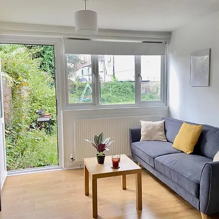 Stylish & Tranquil Flat With Excellent Connections Apartment London Exterior photo